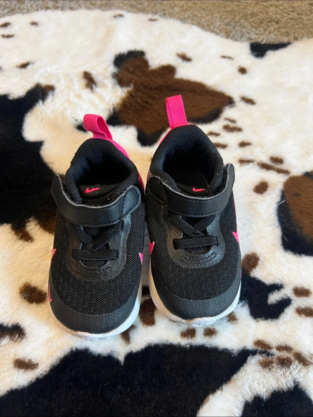 Nike Black & Hot Pink Kids' Velcro Sneakers